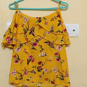 Floral Printed Cold Shoulder Ruffled Top