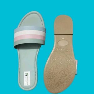 women flat at ₹300 all sizes