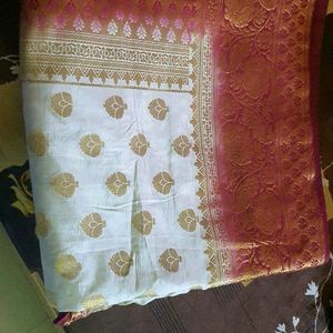 Beautiful Bengali pattern saree