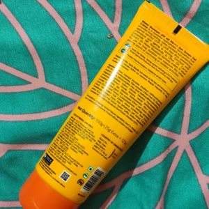 VLCC Sunscreen