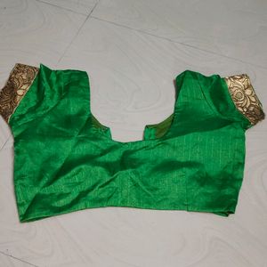 Green Saree With Blouse