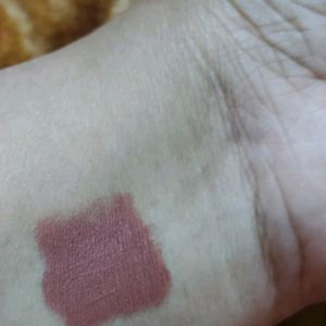 Colorbar Matte Me As I Am Lip Color