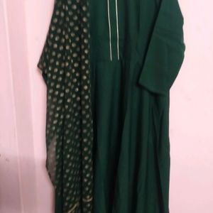 Long anarkali kurti with churidar sleeves and prin