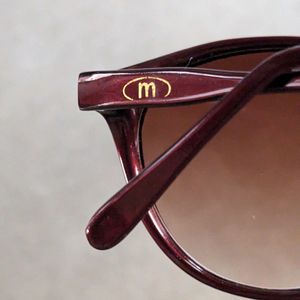 Vintage Monalisa Brand Sunglasses