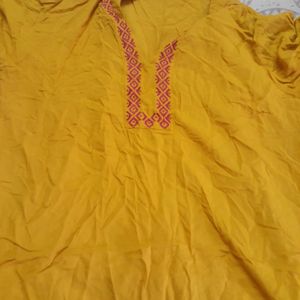 Daily Ethnic Wear Kurta In Beautiful Yellow