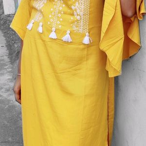 Women Printed Straight Yellow Kurti