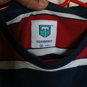 Team split t-shirt new