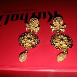 Gold Pattern Earrings