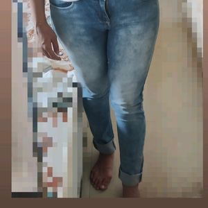 Women High Rise Skinny Fit Blue Jeans