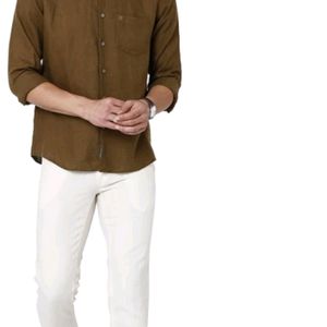 Men Regular fit Solid Spread Collor Causal Shirt