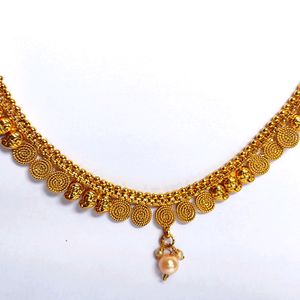 Traditional Necklace With Earrings