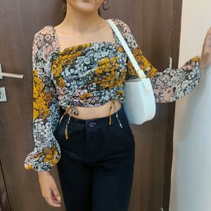 Full Sleeves Crop Top