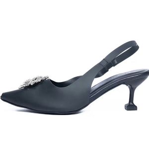 Cinderella Heeled Pumps Black