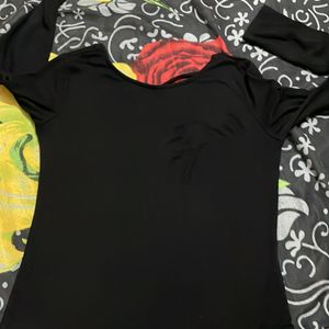 Full Sleeves Black Color Top On Back Cross Strip Design Size-S