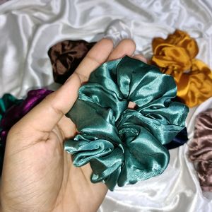 Satin Scrunchie (Multicolour)🌷