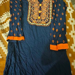 Very Good Kurties, Varrious Fabrike