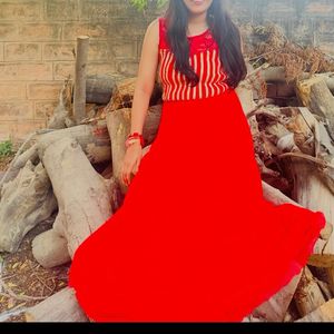 Long Designer Net Red Gown With Stretchable Fabric