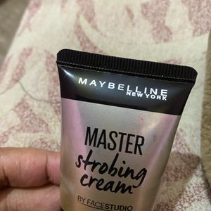 Maybelline Strobe Cream (highlighter)