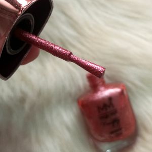 GLITTER NAILPAINT