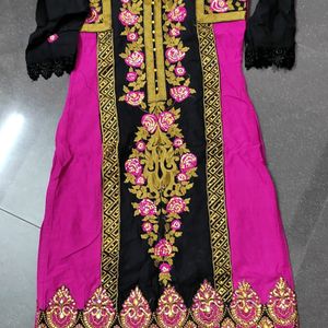 🤩Gorgeous Kurthi😍 Pink And Black Beauty💗🖤