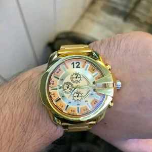 Analog Watch Golden Color For Men