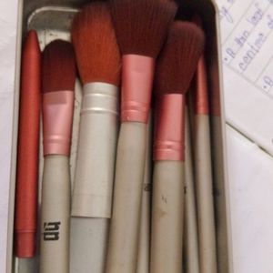 Make-up Brush New