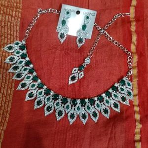 Necklace With Mang Tikka