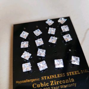 8pairs Of Cubic zirconia Studs..