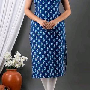 Women's Rayon Printed Straight Sleeveless Kurti