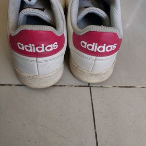 Adidas Sneakers