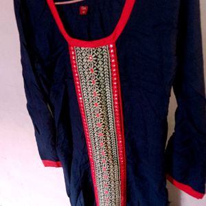 Navy Blue Kurta With Front Line Embroidery