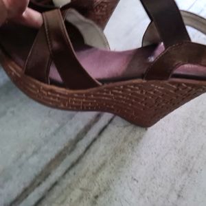 Criss Cross Wedges