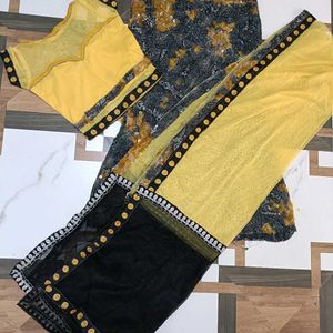 Fishcut Skirt And Blouse Dupatta