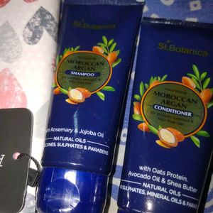 Combo Of Wallet Shampoo And Conditioner New