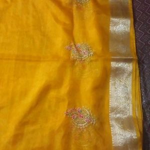 Yellow 💛 Organza Saree