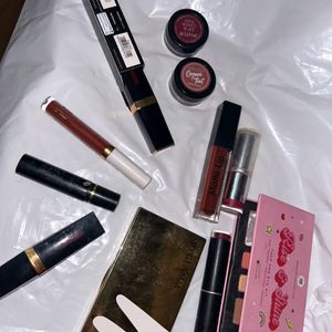 Makeup Set Of 13 Products