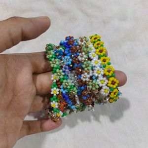 Cute Flower Beads Bracelet