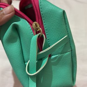 Nykaa Green Pouch