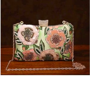 Nr By Nidhi Rathi Clutch