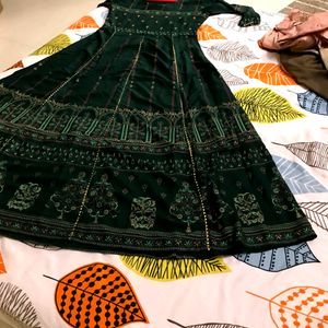 Women Green Ethnic  Thread Work Anarkali Kurt