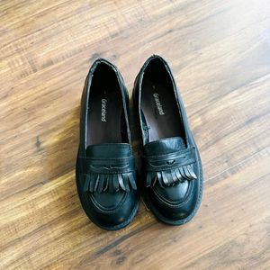 LEATHER SLIP ON LOAFERS