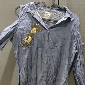 Fancy Shirt With Cutout At Shoulder