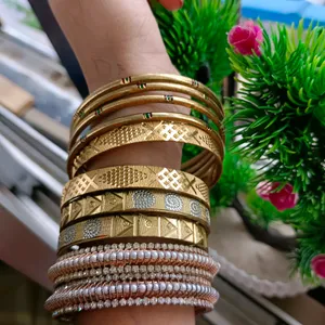 Combo Of Bangles ( 4 Pairs )