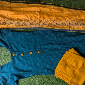 Fully Embroided Suit Pant With Dupatta