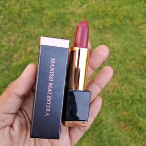 Myglamm Manish Malhotra Matte Lipstick Berry Fant