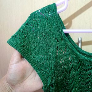 Bold Knitted Green Top With Round Neck