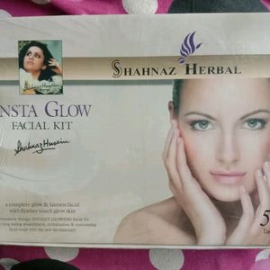 Shahnaz Husain Herbal Insta Glow Facial Kit