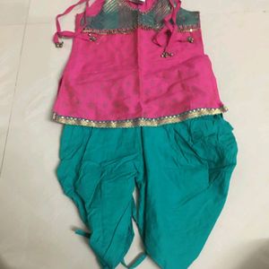 Girls Clothes