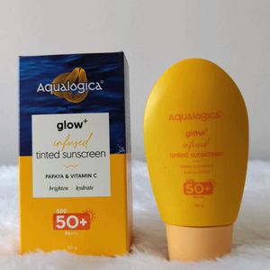 Aqualogica glow+ infused Sunscreen