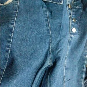 I Am Selling Jeans